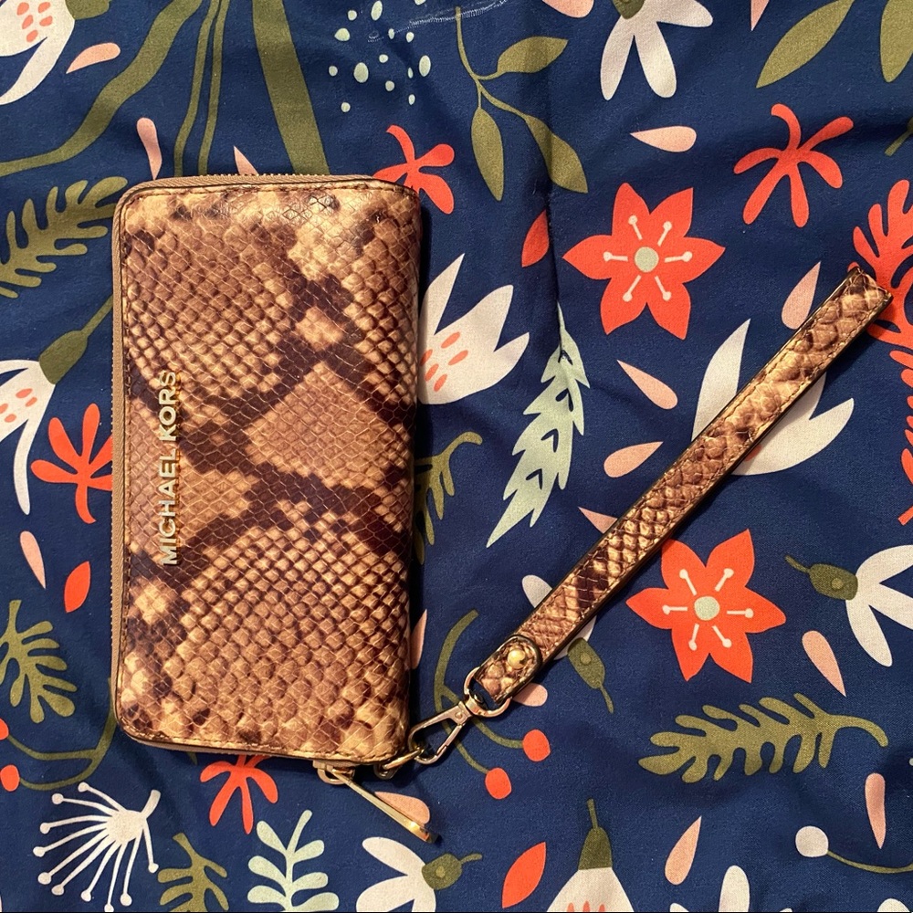 Michael Kors snake skin wallet